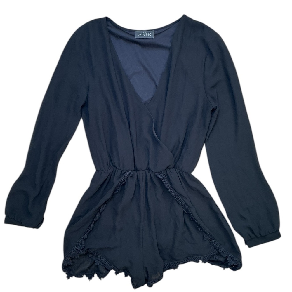 ASTR Black Long Sleeve Wrap Romper | Size S (Estimated)